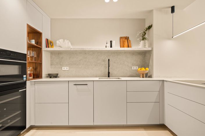 Image No.14-3 Bed Property for sale