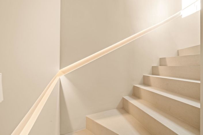 Image No.18-3 Bed Property for sale