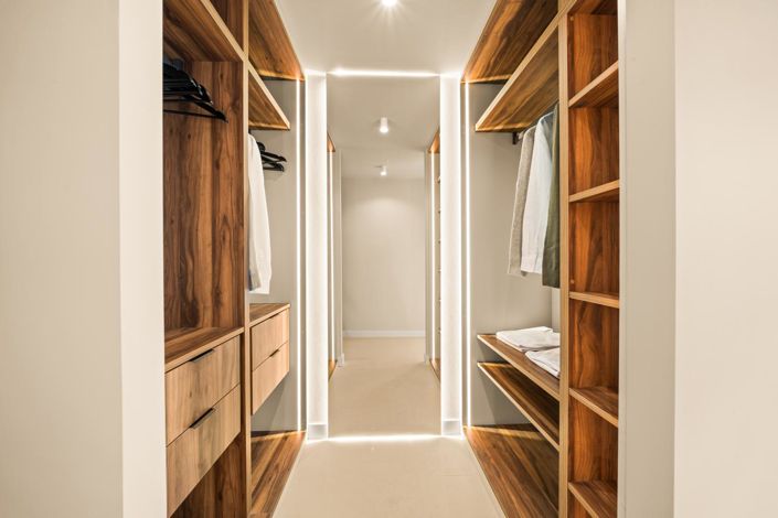 Image No.4-3 Bed Property for sale