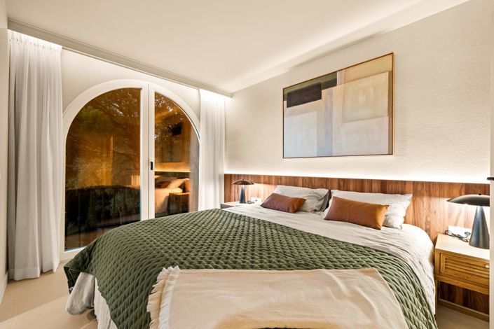 Image No.43-3 Bed Property for sale