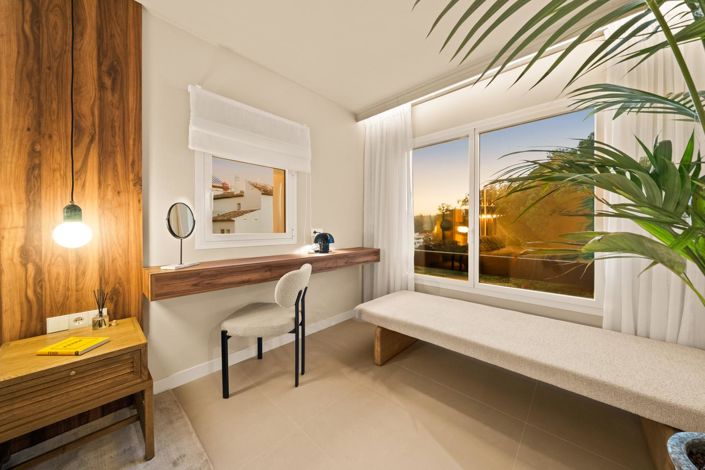 Image No.44-3 Bed Property for sale