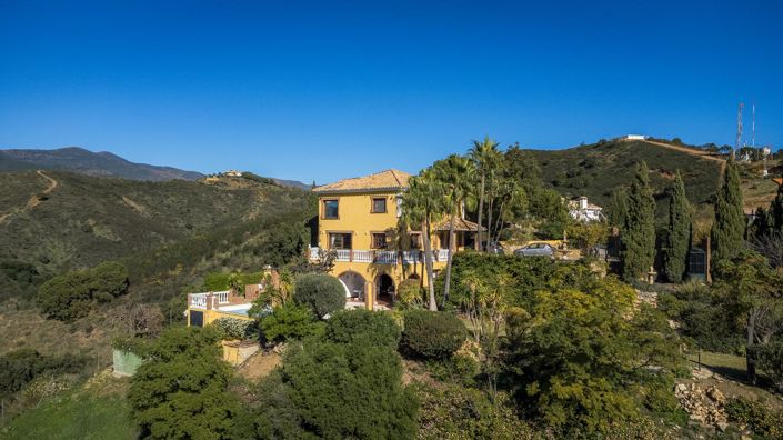 Image No.53-6 Bed Property for sale