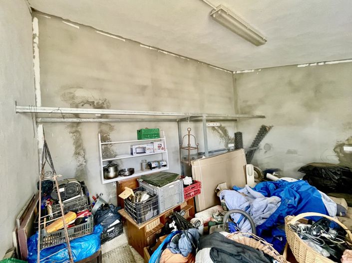 Image No.35-7 Bed Property for sale