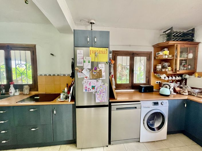 Image No.38-7 Bed Property for sale