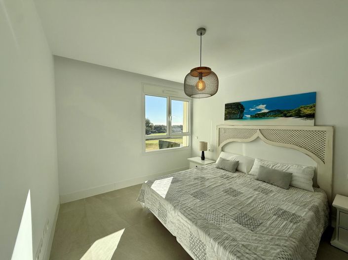 Image No.19-3 Bed Property for sale