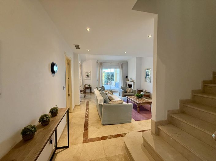 Image No.3-3 Bed Property for sale