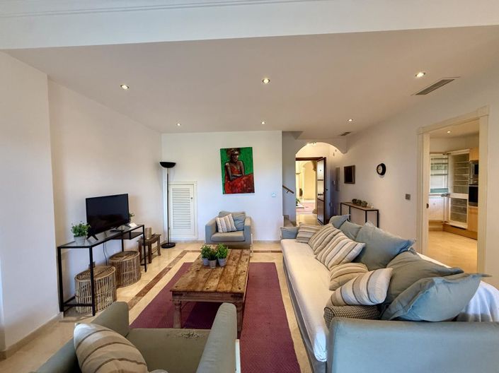 Image No.7-3 Bed Property for sale