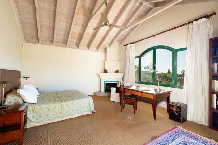 Image No.11-4 Bed Property for sale