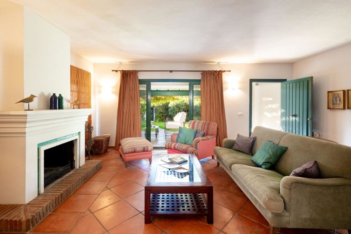 Image No.7-4 Bed Property for sale