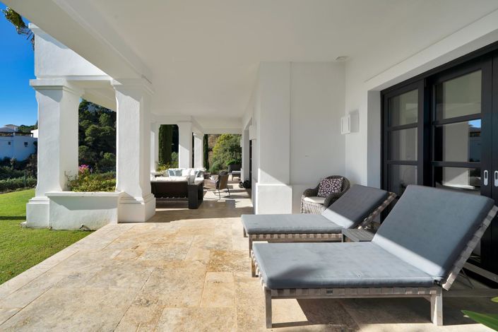 Image No.13-5 Bed Property for sale