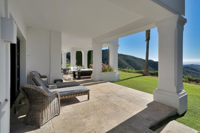 Image No.15-5 Bed Property for sale