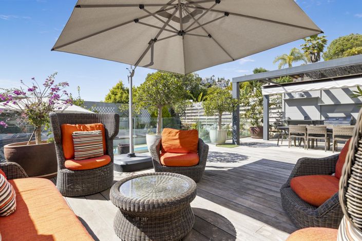 Image No.19-5 Bed Property for sale