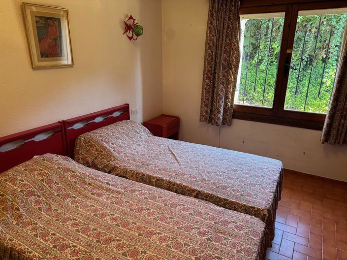 Image No.16-3 Bed Property for sale