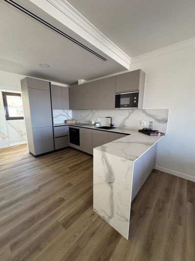 Image No.21-3 Bed Property for sale