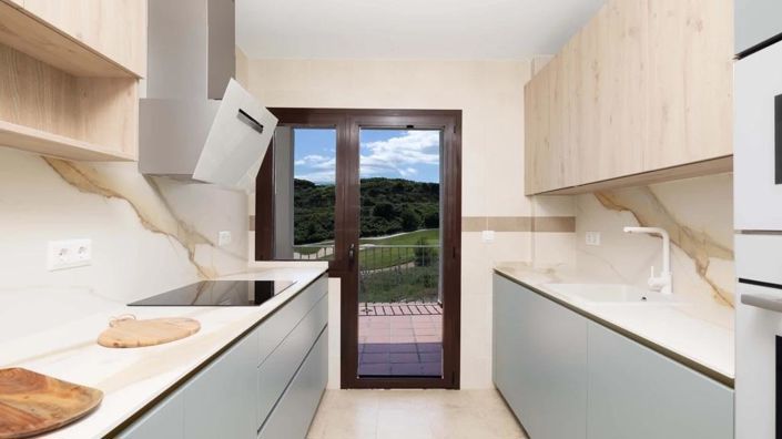 Image No.8-3 Bed Property for sale