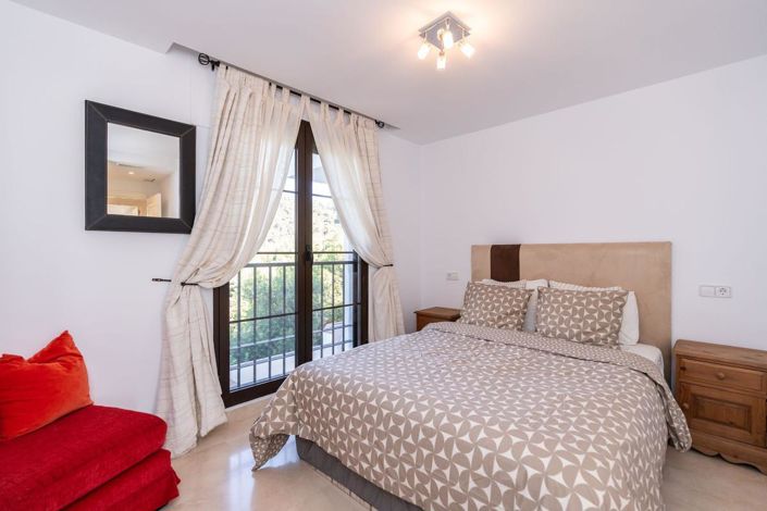 Image No.6-2 Bed Property for sale