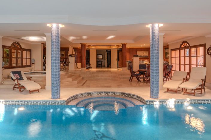 Image No.2-Propriété de 6 chambres à vendre à Marbella