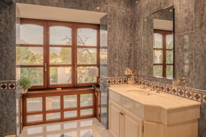 Image No.32-Propriété de 6 chambres à vendre à Marbella