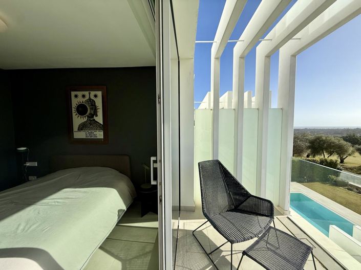 Image No.26-5 Bed Property for sale