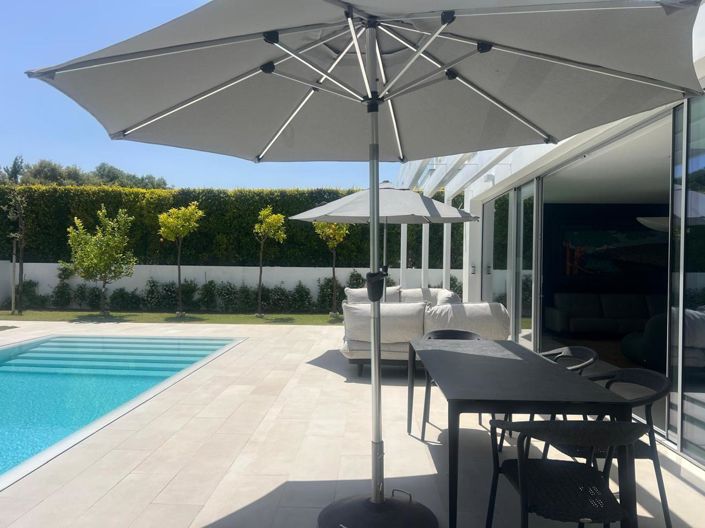 Image No.3-Propriété de 5 chambres à vendre à San Roque