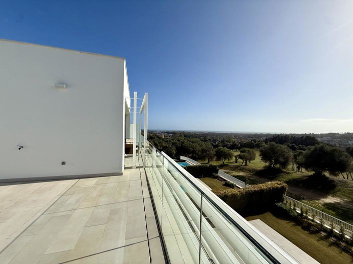 Image No.49-5 Bed Property for sale