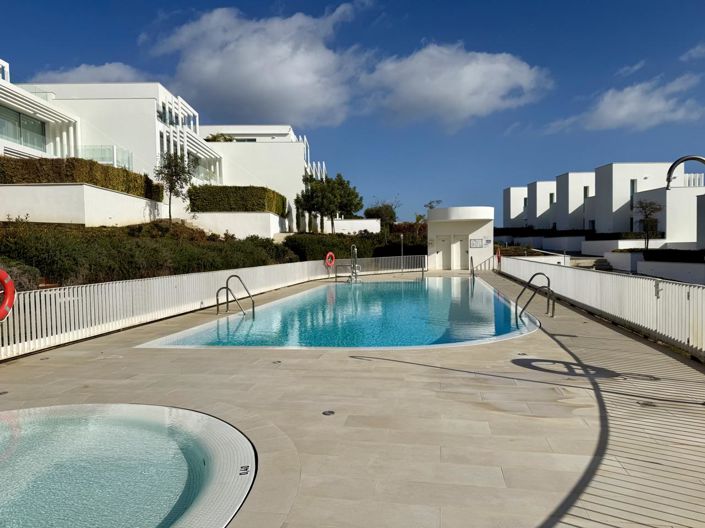 Image No.51-5 Bed Property for sale