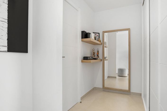 Image No.14-3 Bed Property for sale