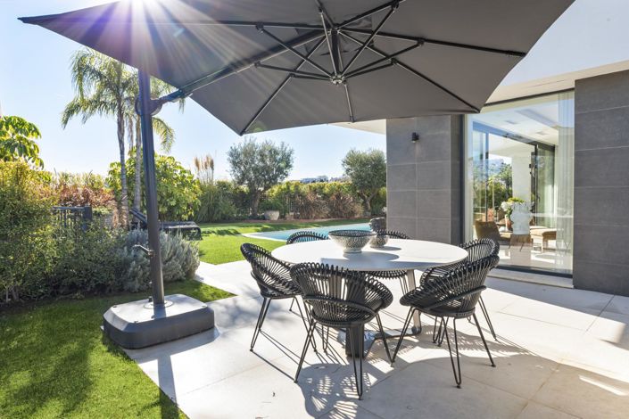 Image No.42-3 Bed Property for sale