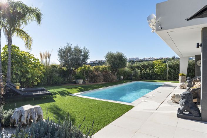 Image No.45-3 Bed Property for sale