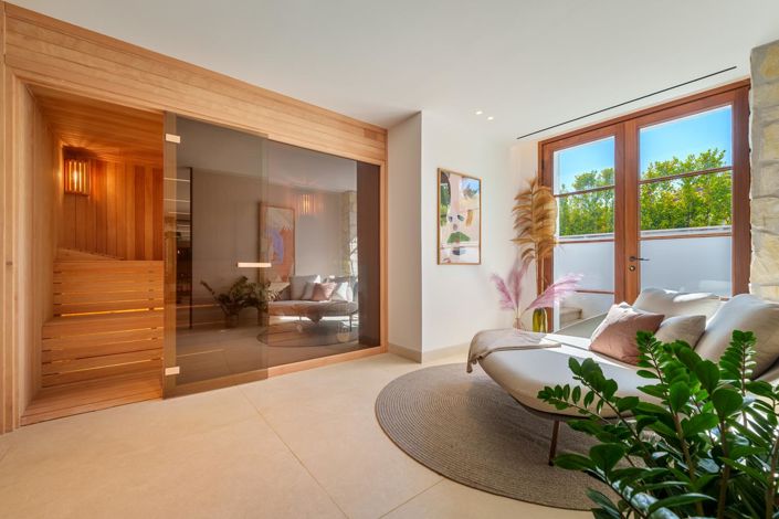 Image No.30-5 Bed Property for sale