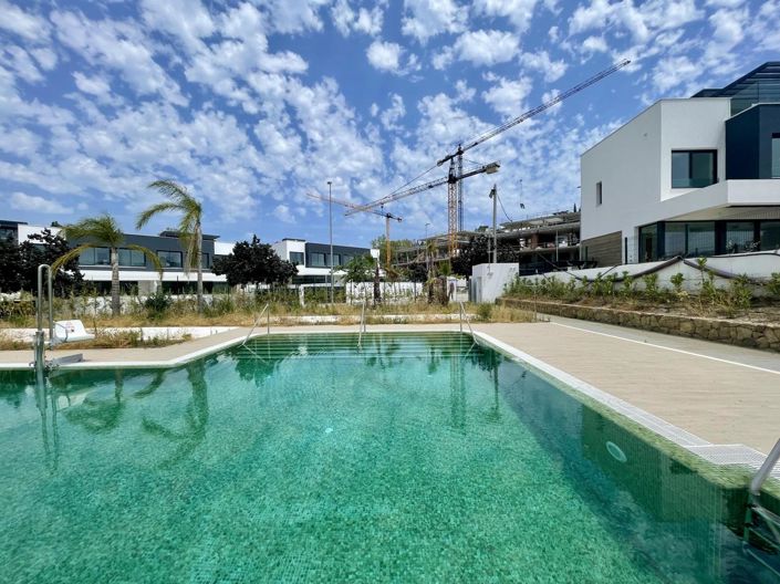 Image No.21-3 Bed Property for sale