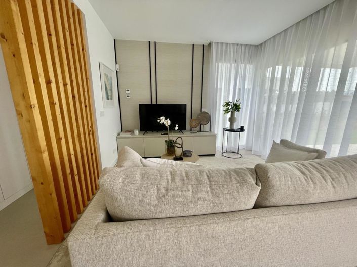 Image No.7-3 Bed Property for sale