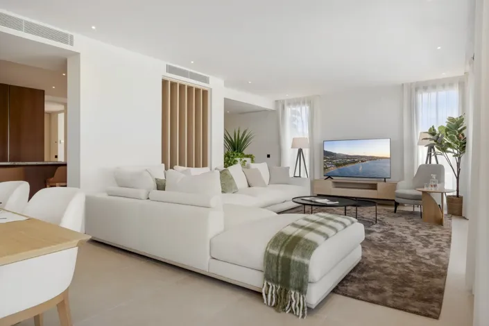 Image No.25-4 Bed Property for sale