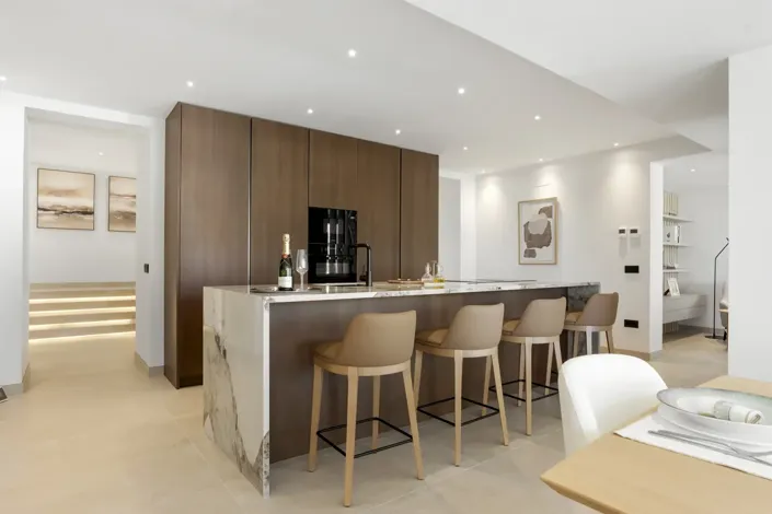 Image No.29-4 Bed Property for sale