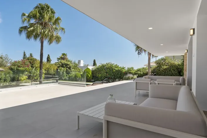 Image No.47-4 Bed Property for sale