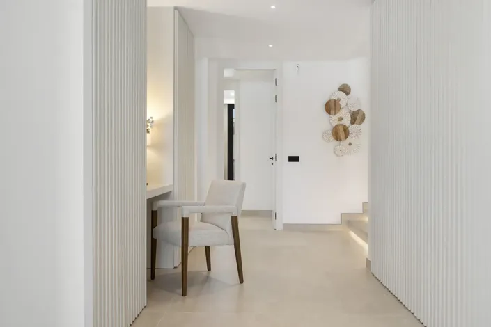 Image No.9-4 Bed Property for sale