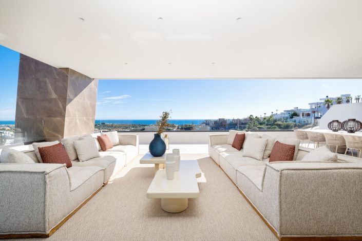 Image No.17-5 Bed Property for sale