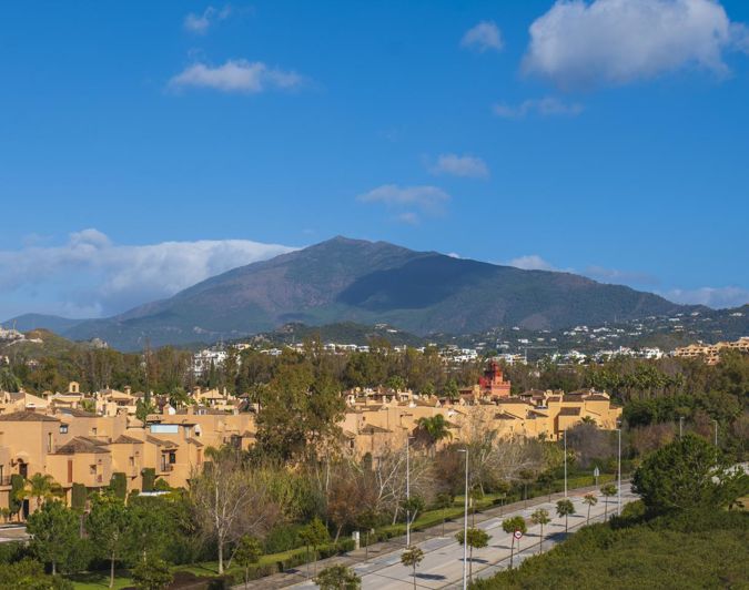 Image No.13-3 Bed Property for sale