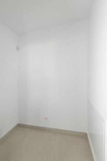 Image No.44-3 Bed Property for sale