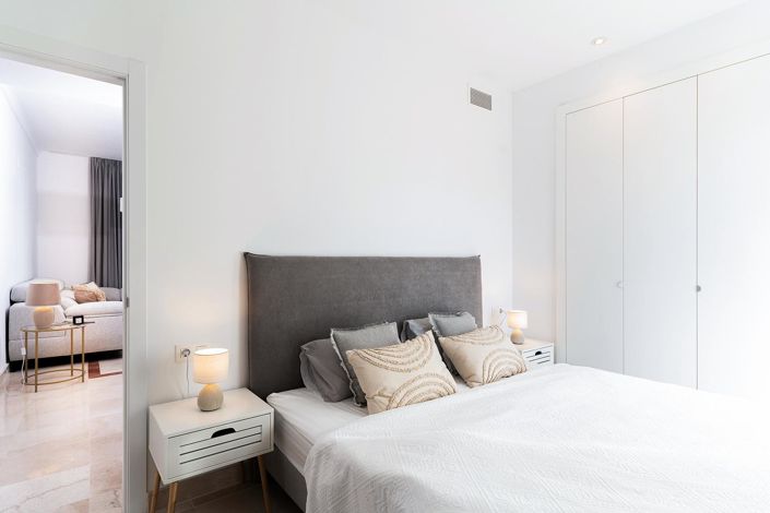 Image No.25-3 Bed Property for sale