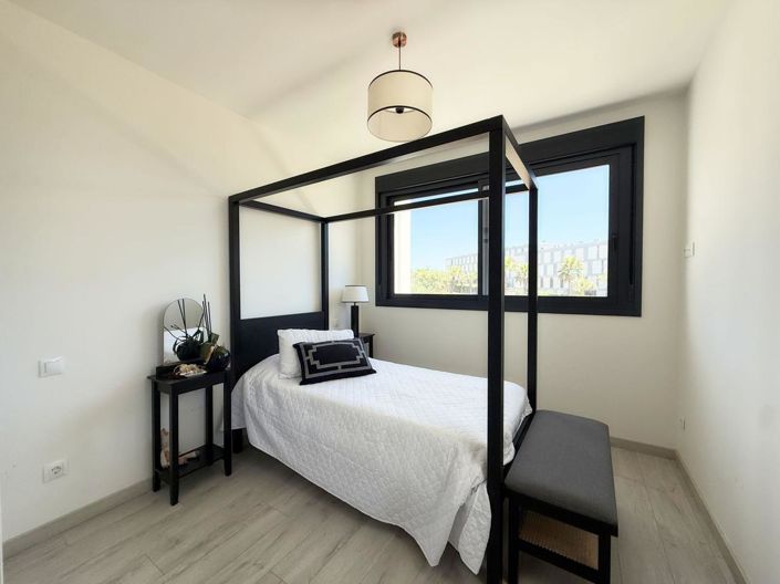 Image No.18-3 Bed Property for sale