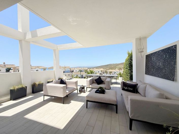 Image No.38-3 Bed Property for sale