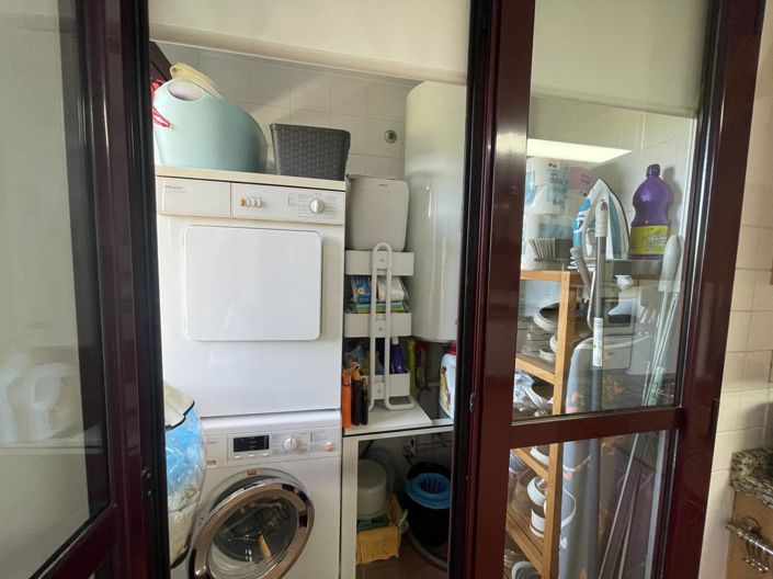 Image No.21-2 Bed Property for sale