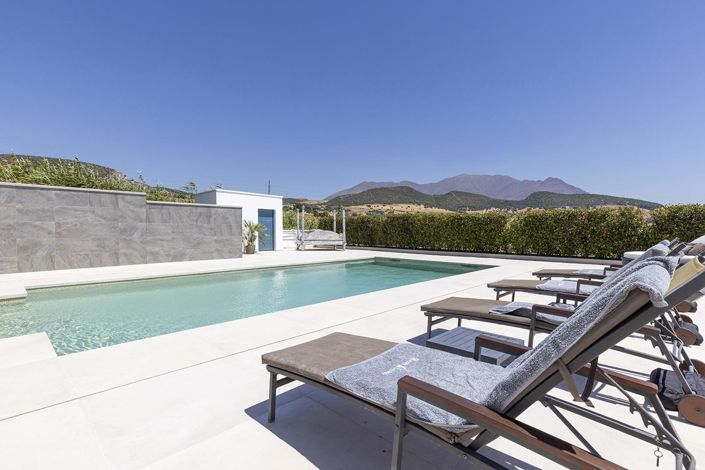 Image No.3-Propriété de 4 chambres à vendre à Casares