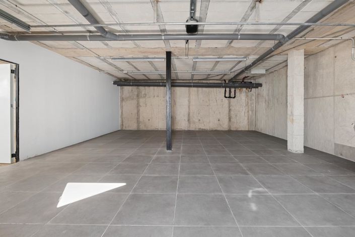 Image No.13-3 Bed Property for sale