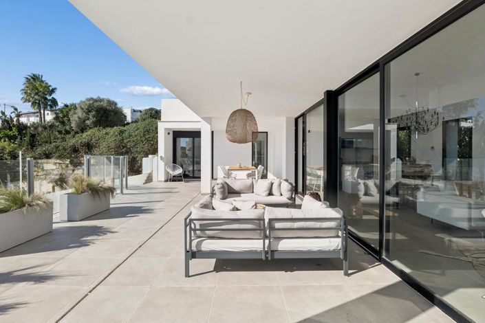 Image No.34-3 Bed Property for sale