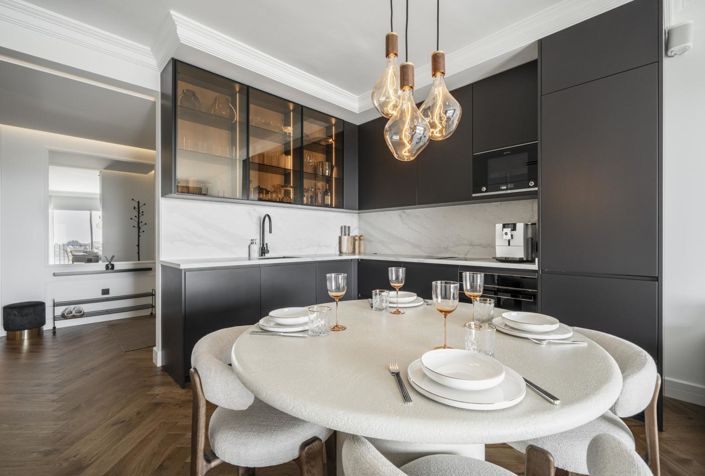 Image No.8-3 Bed Property for sale