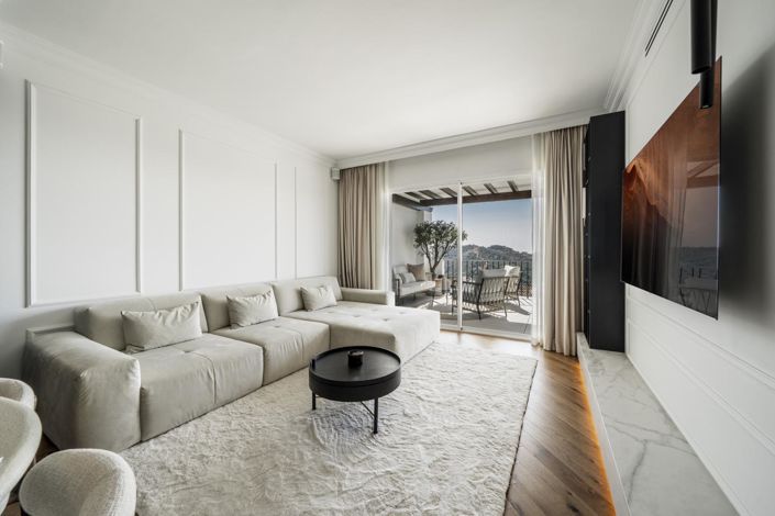 Image No.9-3 Bed Property for sale