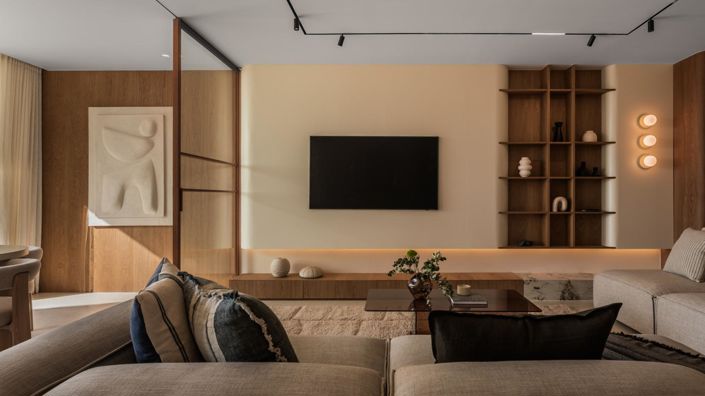 Image No.14-4 Bed Property for sale