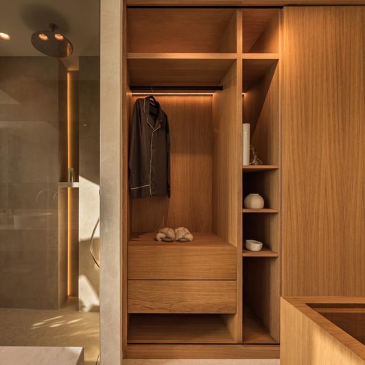 Image No.8-4 Bed Property for sale